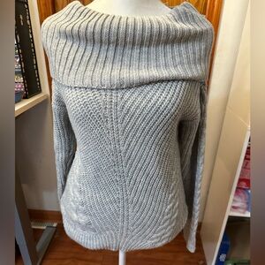 XS grey sweater EUC
